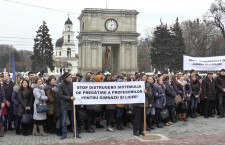 Студенты и преподаватели ВУЗов Молдовы пикетировали правительство